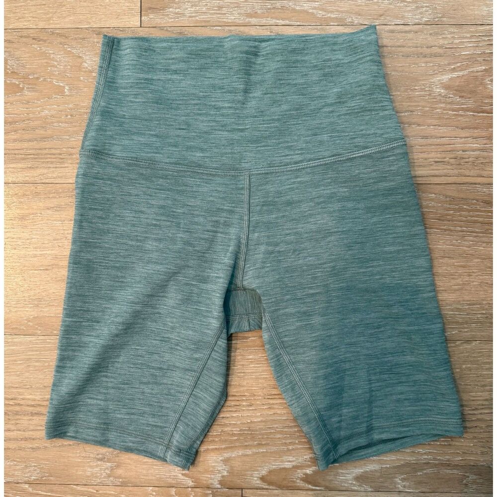 Lululemon Green Bike Shorts Size 4